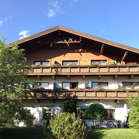 Hotel Garni Almhof Seefeld in Tirol Bagian luar foto