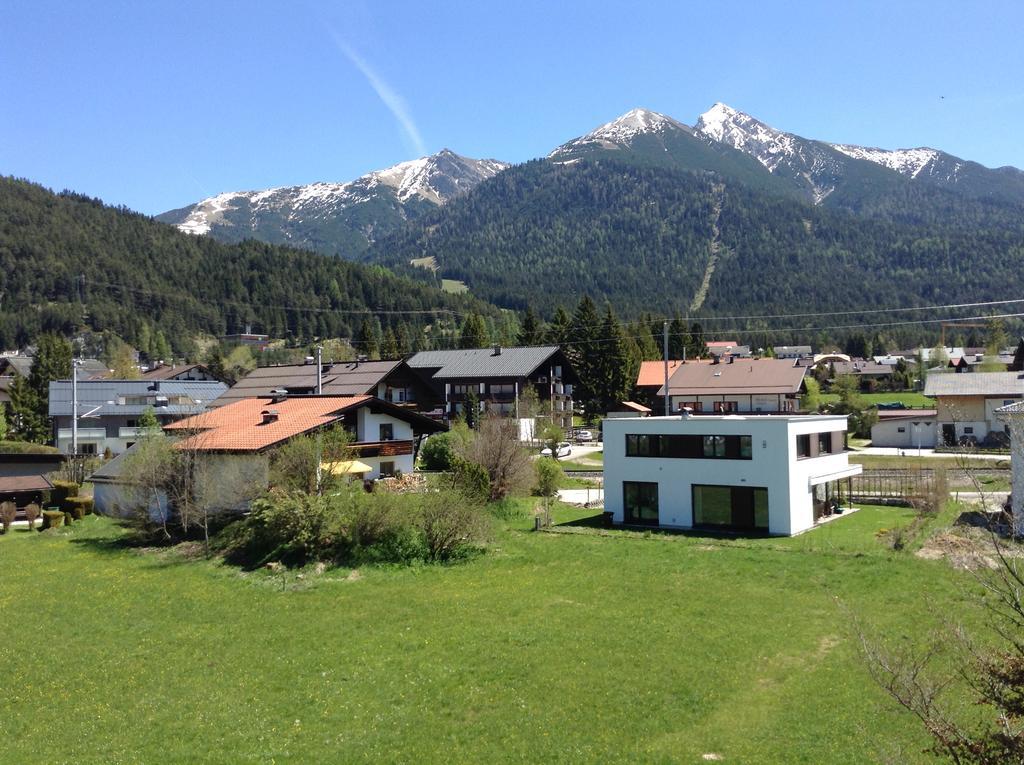 Hotel Garni Almhof Seefeld in Tirol Bagian luar foto