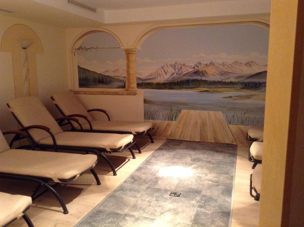 Hotel Garni Almhof Seefeld in Tirol Bagian luar foto