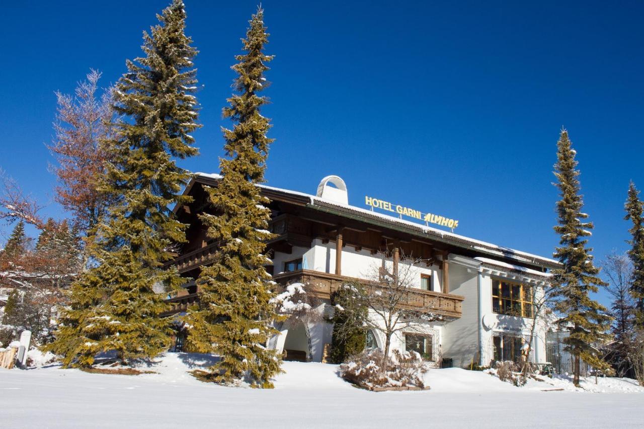 Hotel Garni Almhof Seefeld in Tirol Bagian luar foto